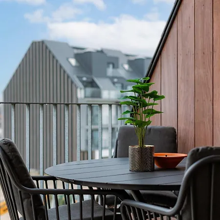 アパート Huswell - Cozy In With Terrace & Pool