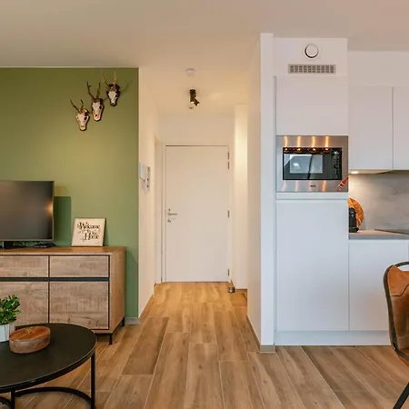 Huswell - Cozy In With Terrace & Pool Apartament *